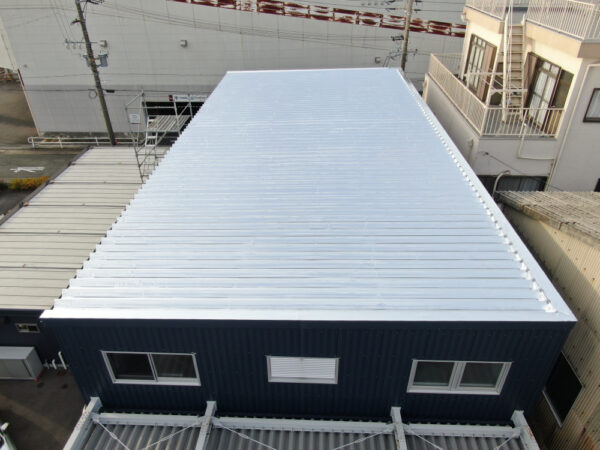 【名古屋市】鈴木工業様 工場遮熱工事（サーモバリア／スカイ工法）｜工場の作業環境改善へ